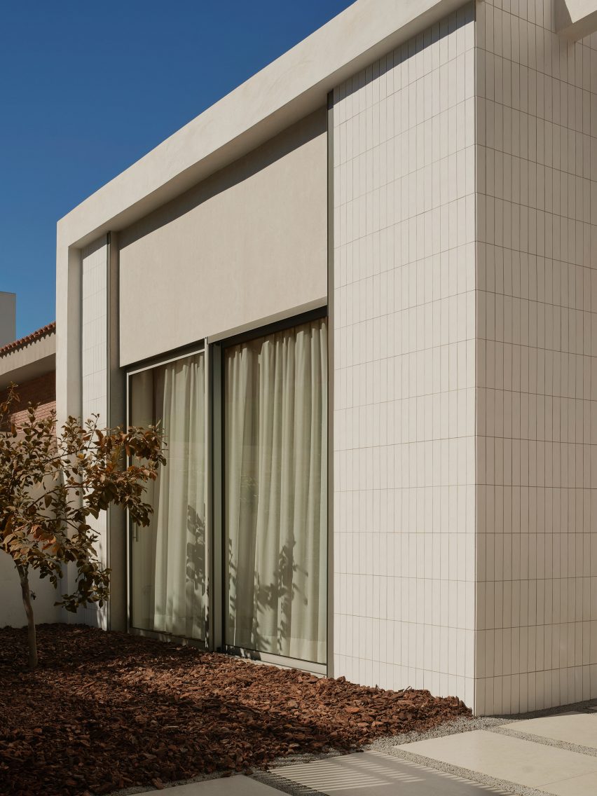Casa Gesso by Viruta Lab