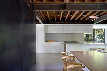Modern kitchen with visible ceiling rafters