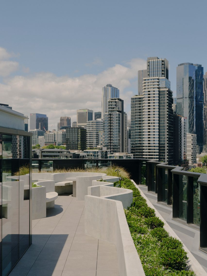550 Spencer by Kennon