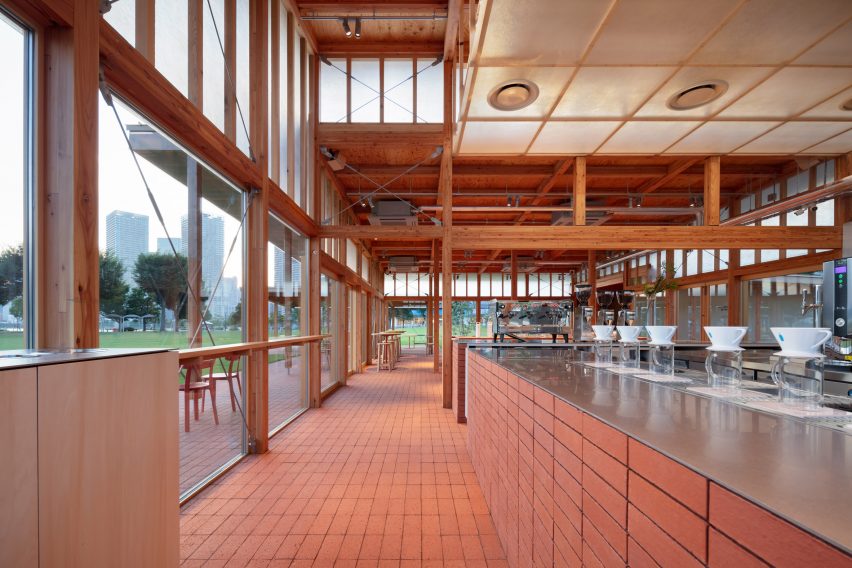 Blue Bottle Coffee Toyosu Park Cafe by Schemata Architects