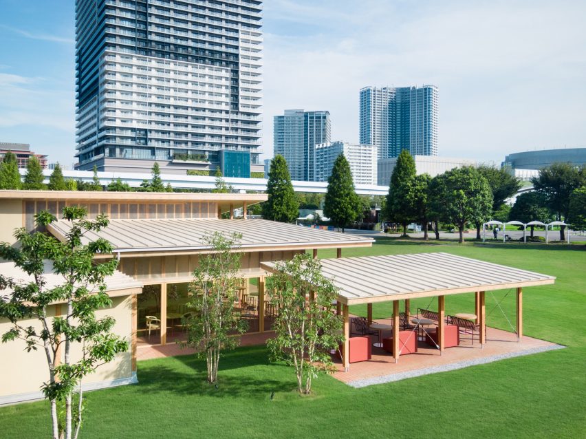 Blue Bottle Coffee Toyosu Park Cafe by Schemata Architects