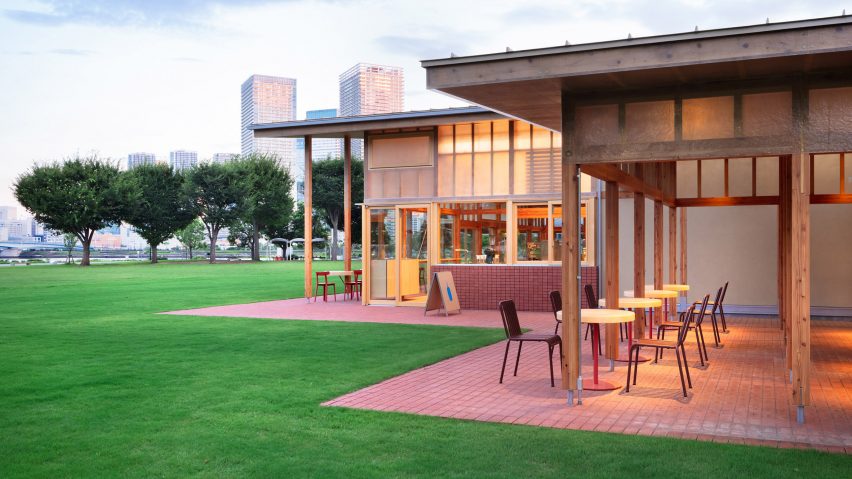 Schemata Architects' Tokyo cafe made from wood