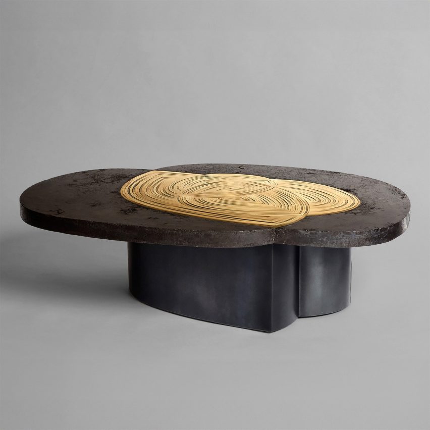 Photo of table by Erwan Boulloud