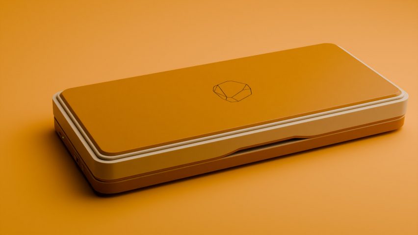 Justin Mitchell designs portable phone keyboard for “writing wherever inspiration strikes”