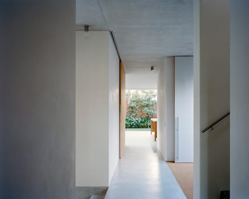 Clifton House by Anthony Gill Architects