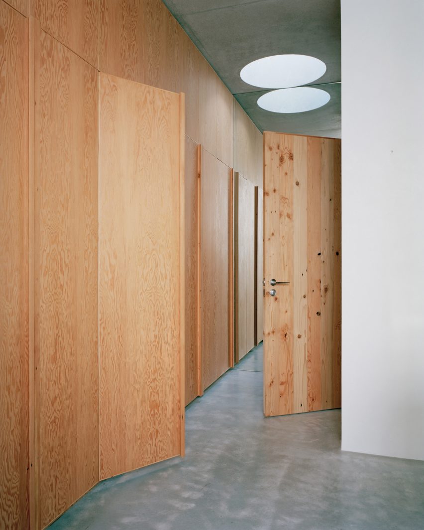 Clifton House by Anthony Gill Architects