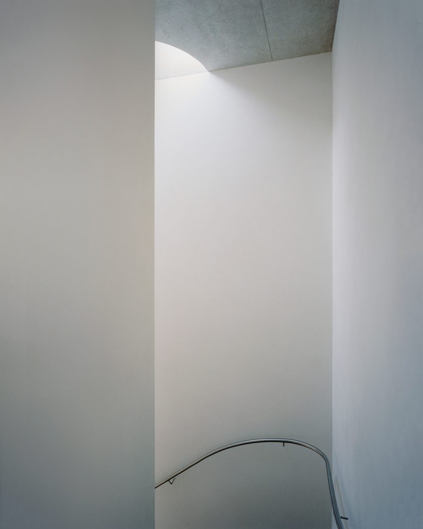 Clifton House by Anthony Gill Architects