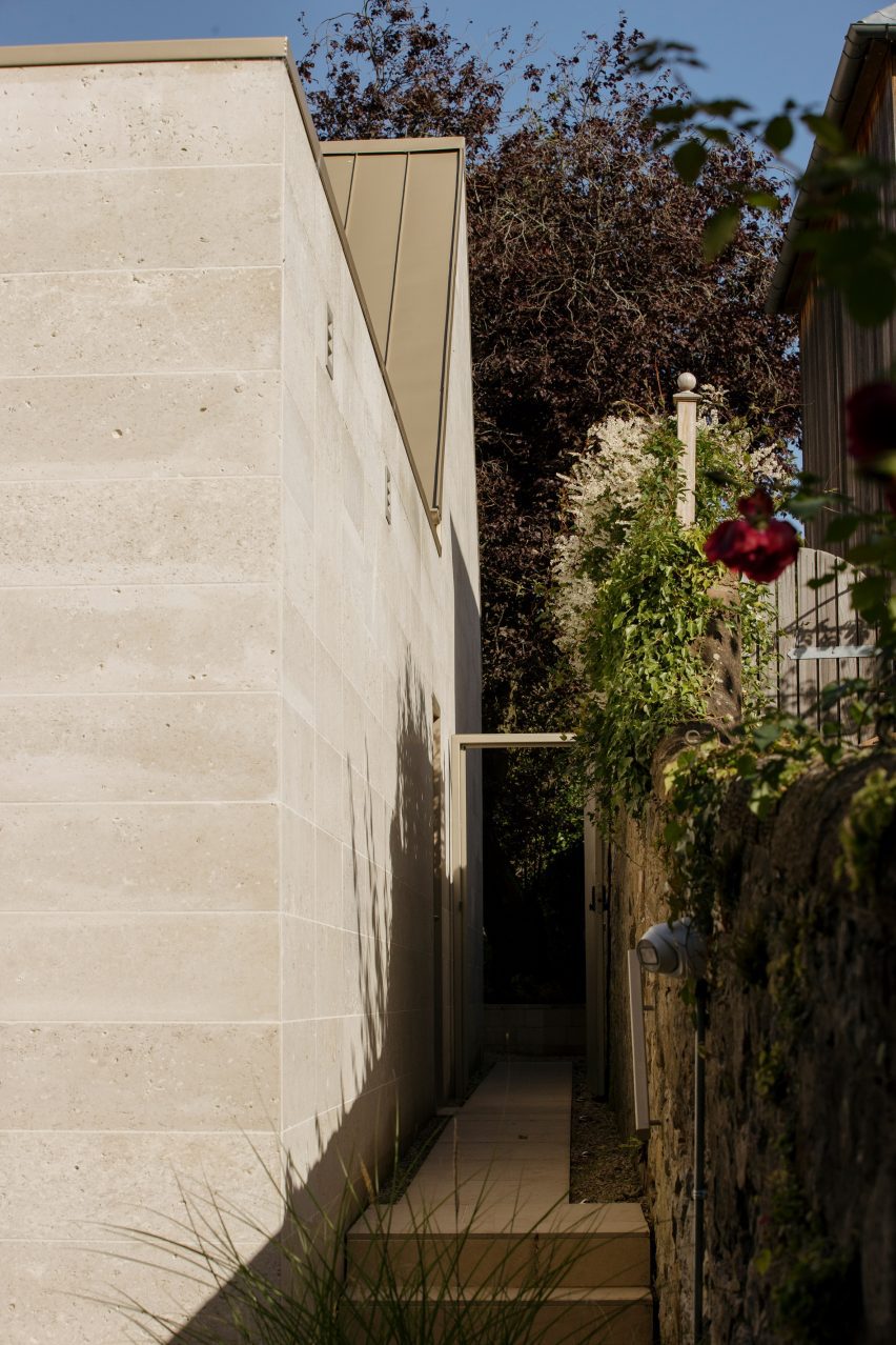 Limestone House by Archer + Braun