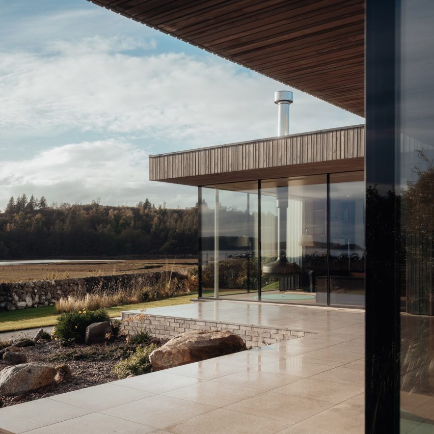 Tidal House by Brown & Brown