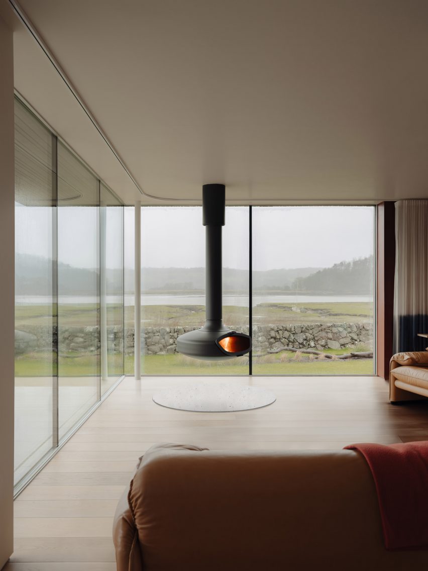 Tidal House by Brown & Brown