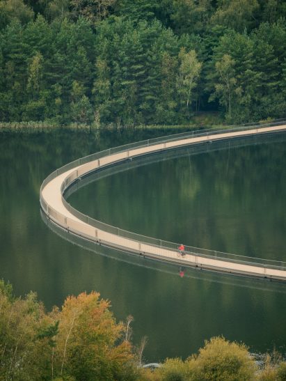 Shape of Cycling Between Terrils by Buro Landschap