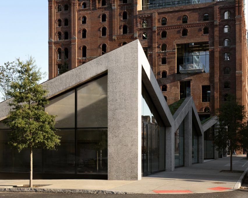 Field Operations and Studio Cadena Domino Plaza