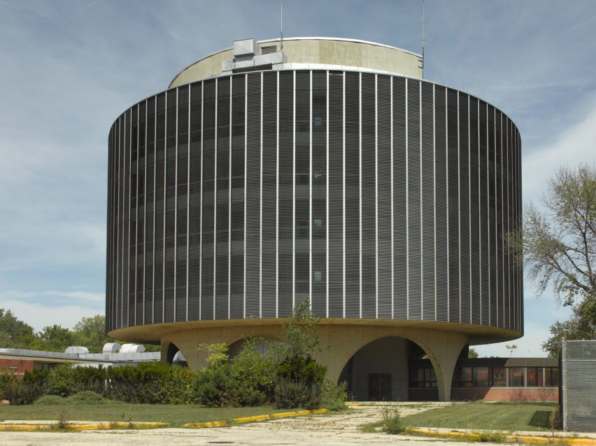 Bertrand Goldberg building