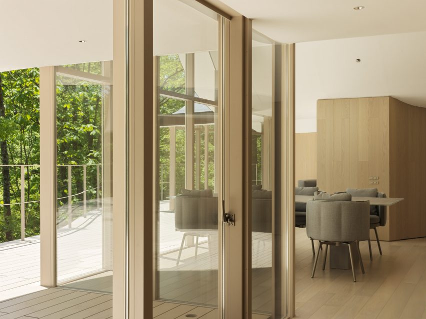 Hand in Hand House by Nendo