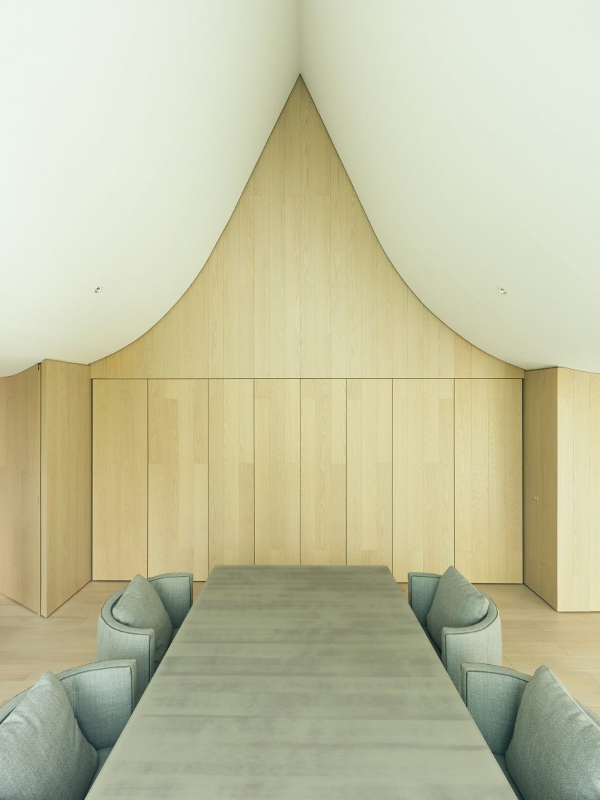 Hand in Hand House by Nendo