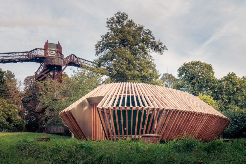 Kew Pumping Station by Hugh Broughton Architects