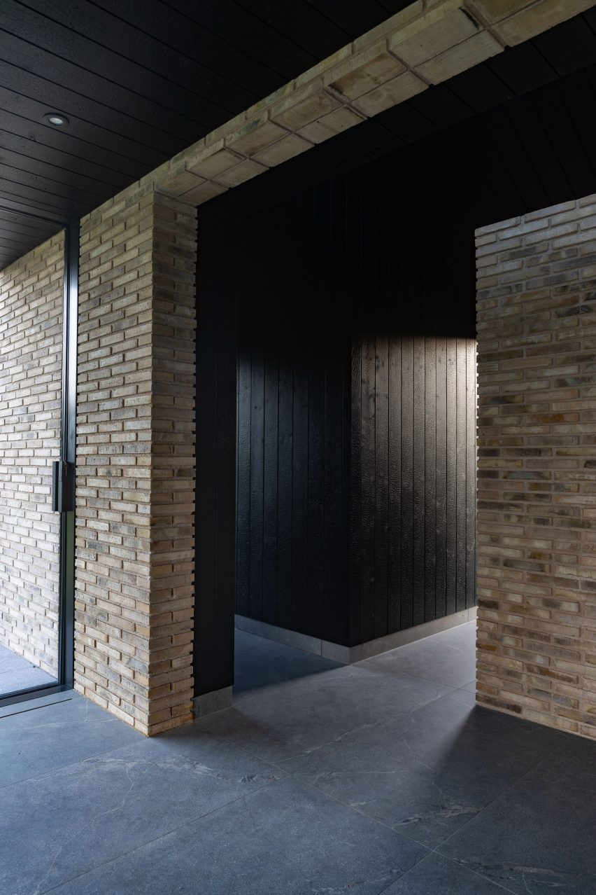 Malvern Pool House by Klas Hyllén Architecture