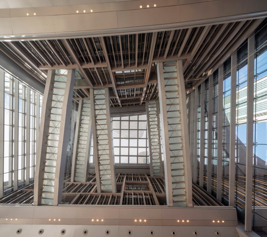 Ziraat Bank Headquarters by KPF