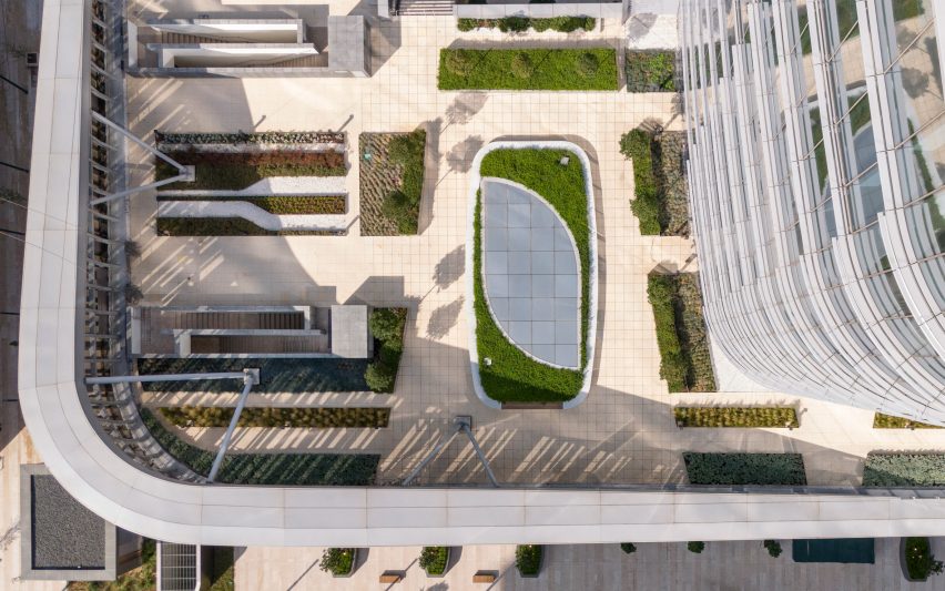 Ziraat Bank Headquarters by KPF