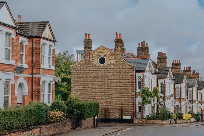 Gable wall