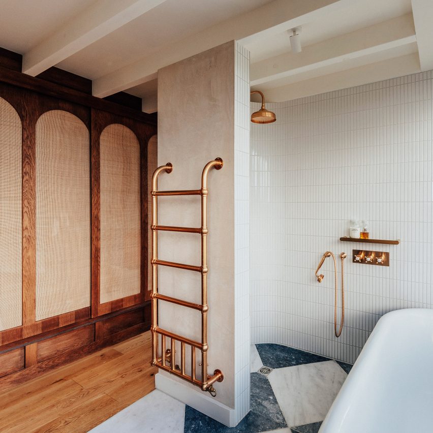 Bathroom in Lewisham Loggias