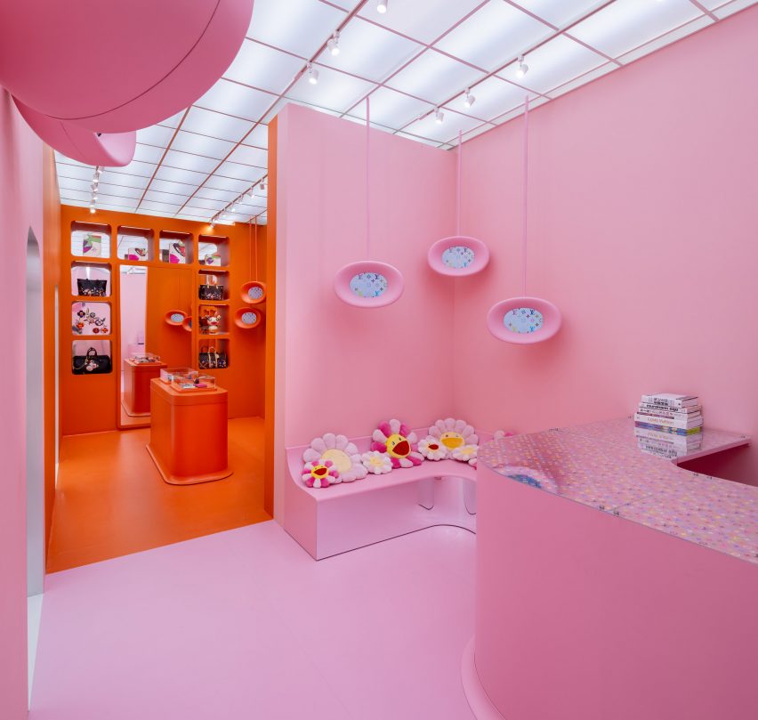 Murakami Louis Vuitton pop-up