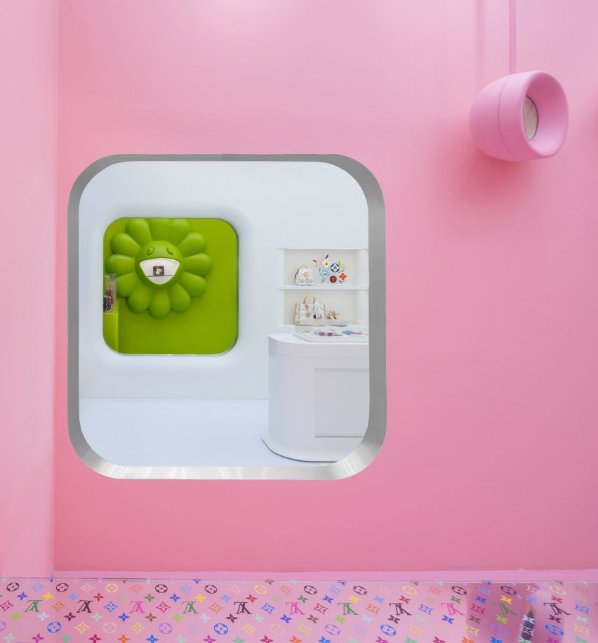 Murakami Louis Vuitton pop-up