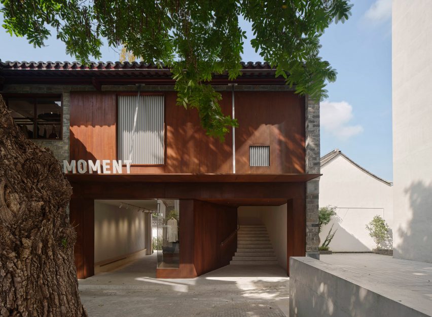 Moment Boutique by Modum Atelier