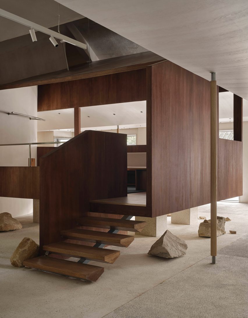 Moment Boutique by Modum Atelier