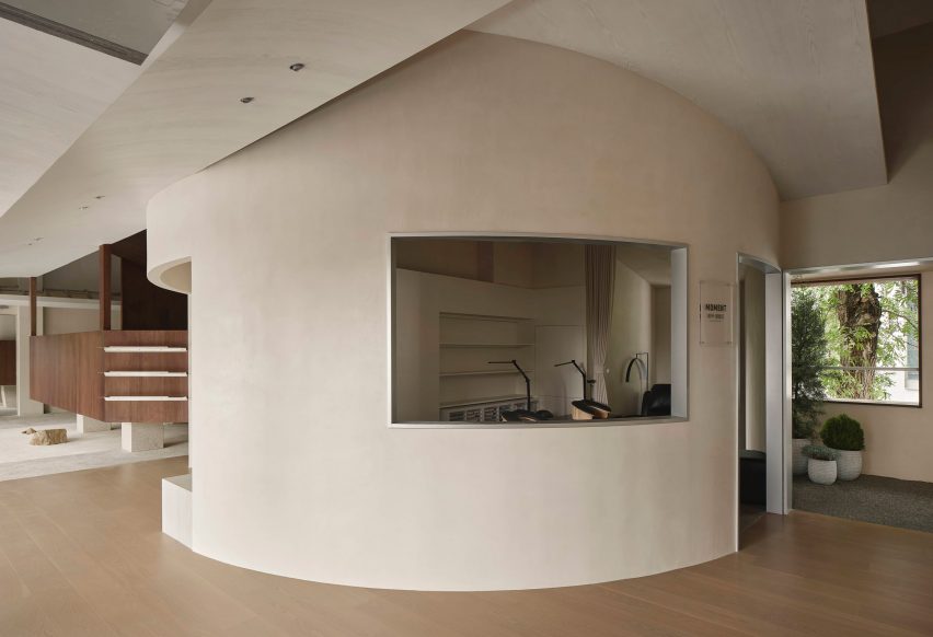 Moment Boutique by Modum Atelier