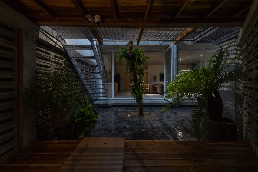 Kho Rèn House by M+TRO Studio