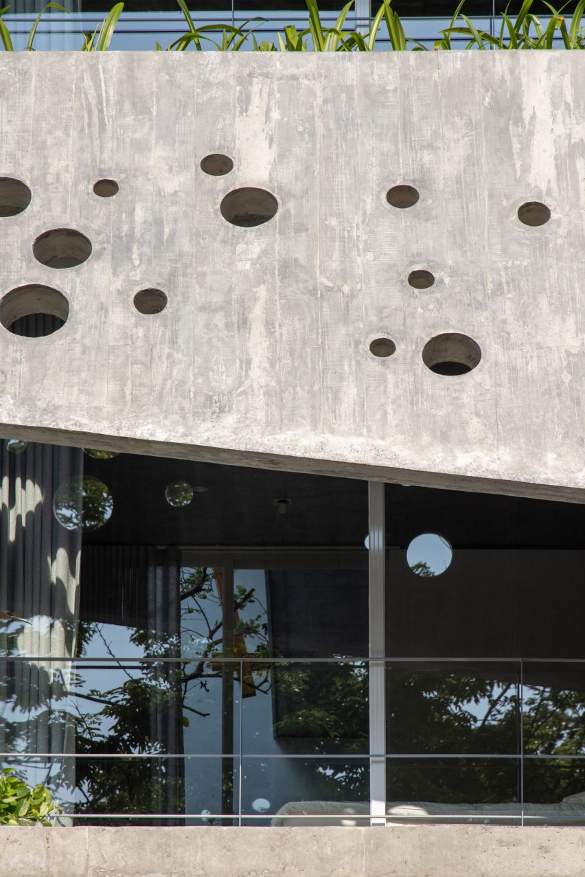 Kho Rèn House by M+TRO Studio