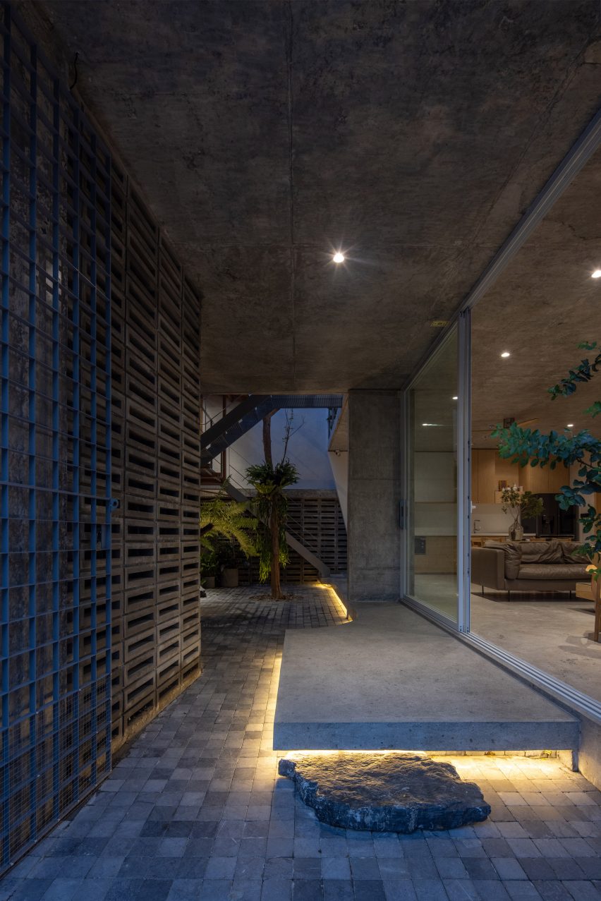 Kho Rèn House by M+TRO Studio