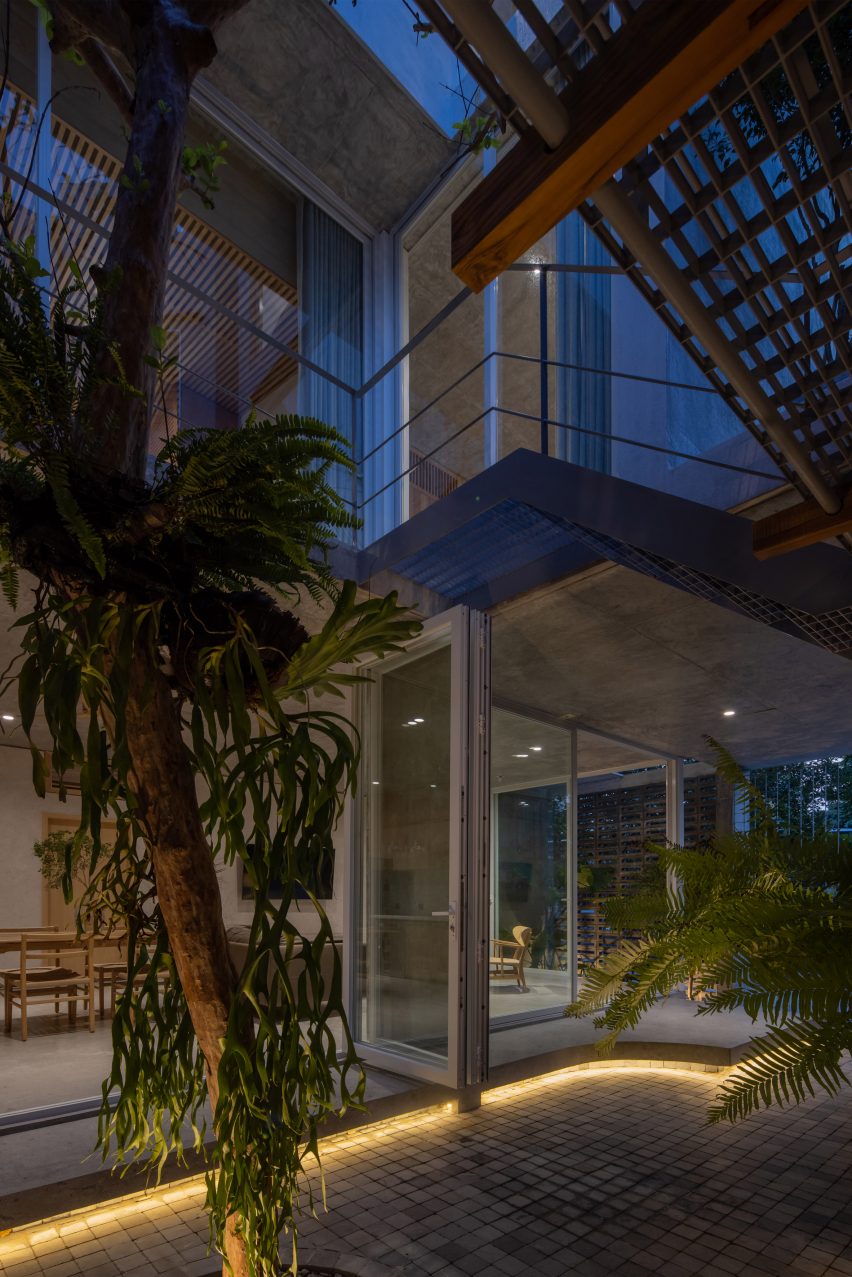 Kho Rèn House by M+TRO Studio