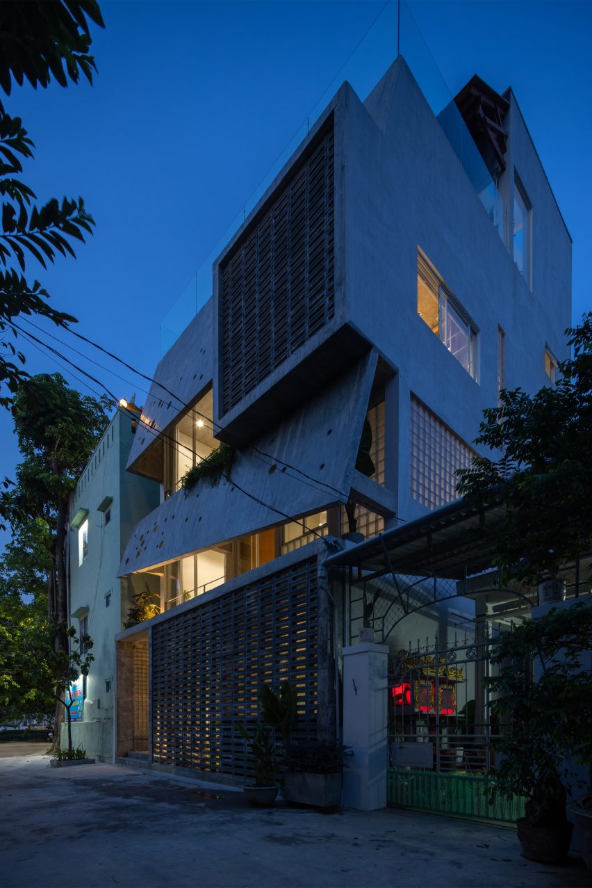 Kho Rèn House by M+TRO Studio