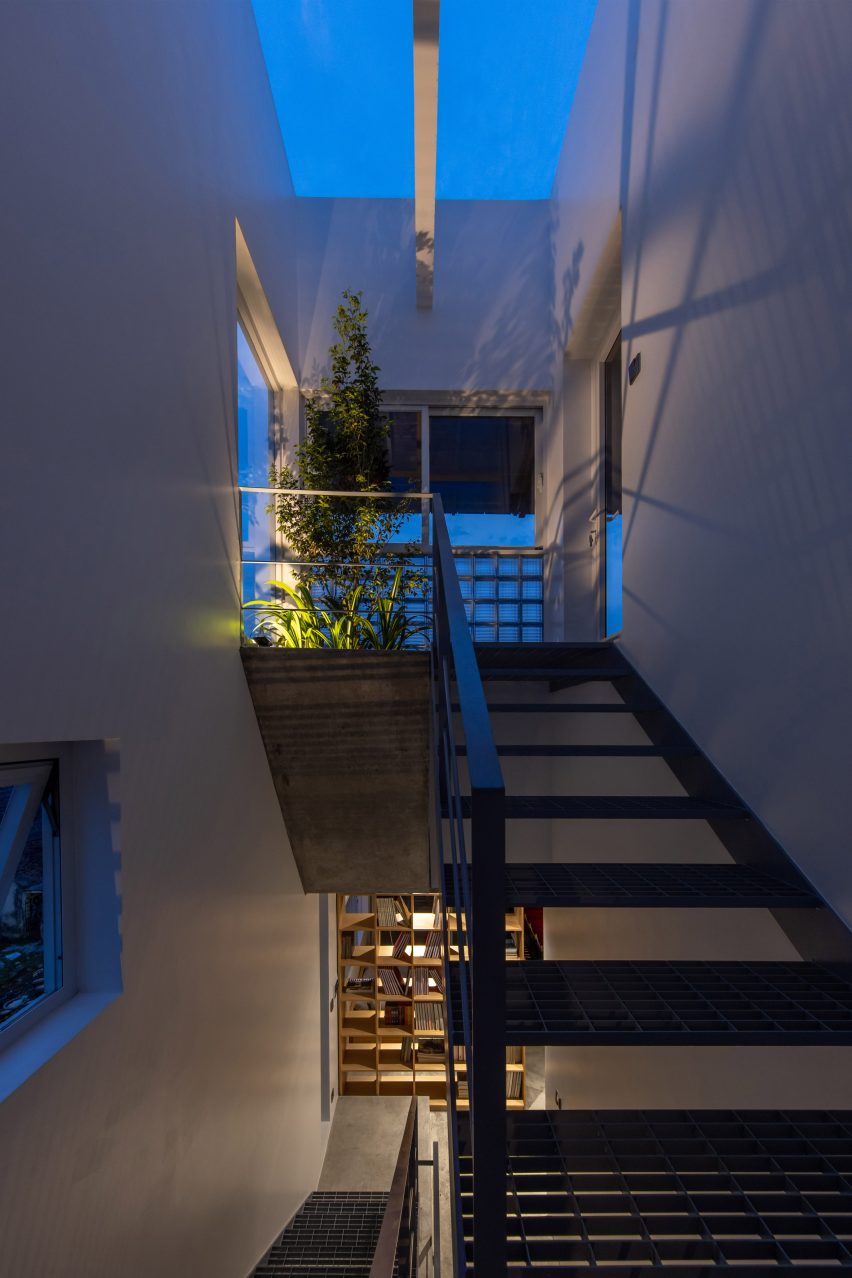 Kho Rèn House by M+TRO Studio