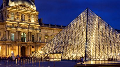 Musée du Louvre pyramid
