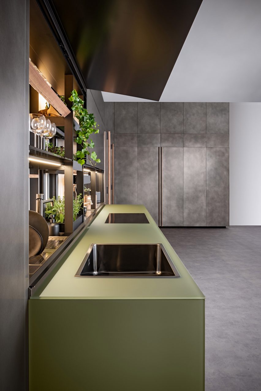 New Logica storage panelling by Gabriele Centazzo for Valcucine