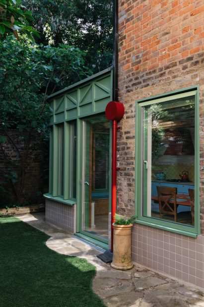 Exterior view of the Park House extension in London by Office S&M