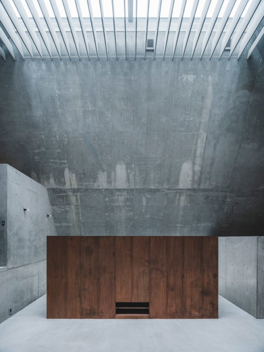 Pyramid Hut by IGArchitects