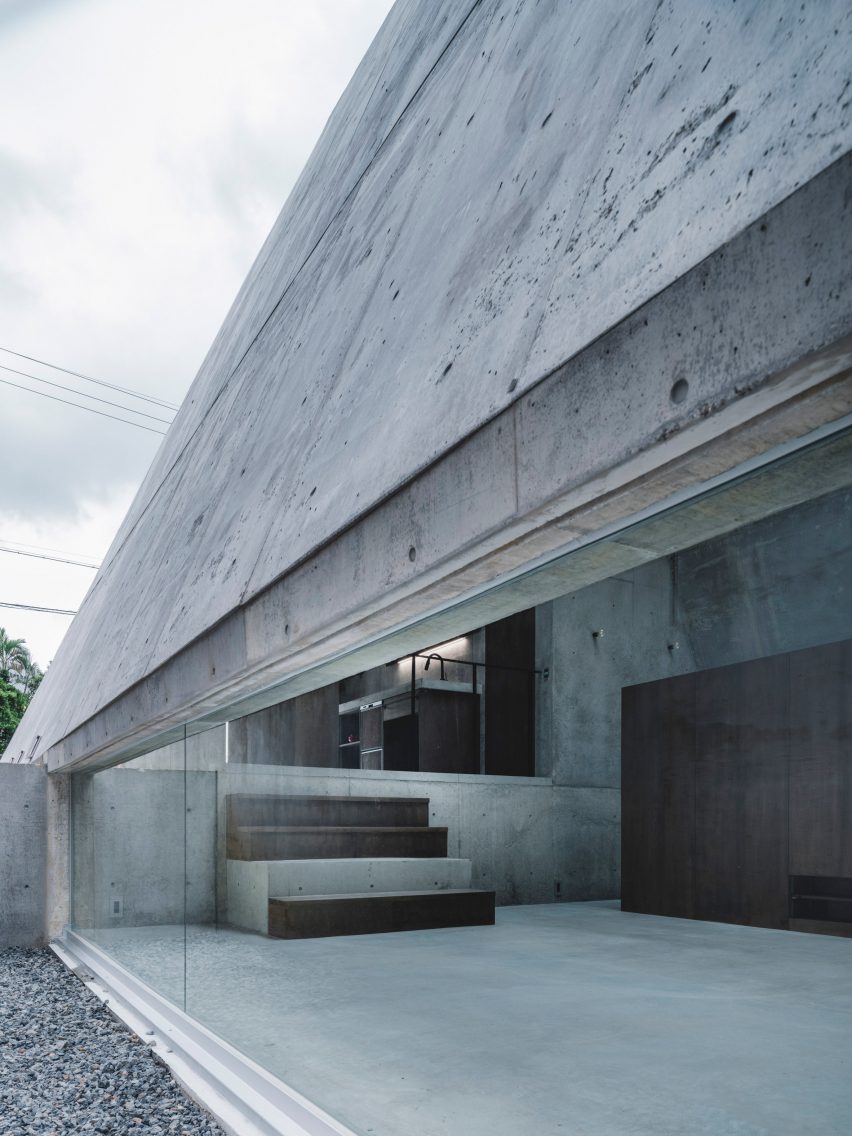 Pyramid Hut by IGArchitects
