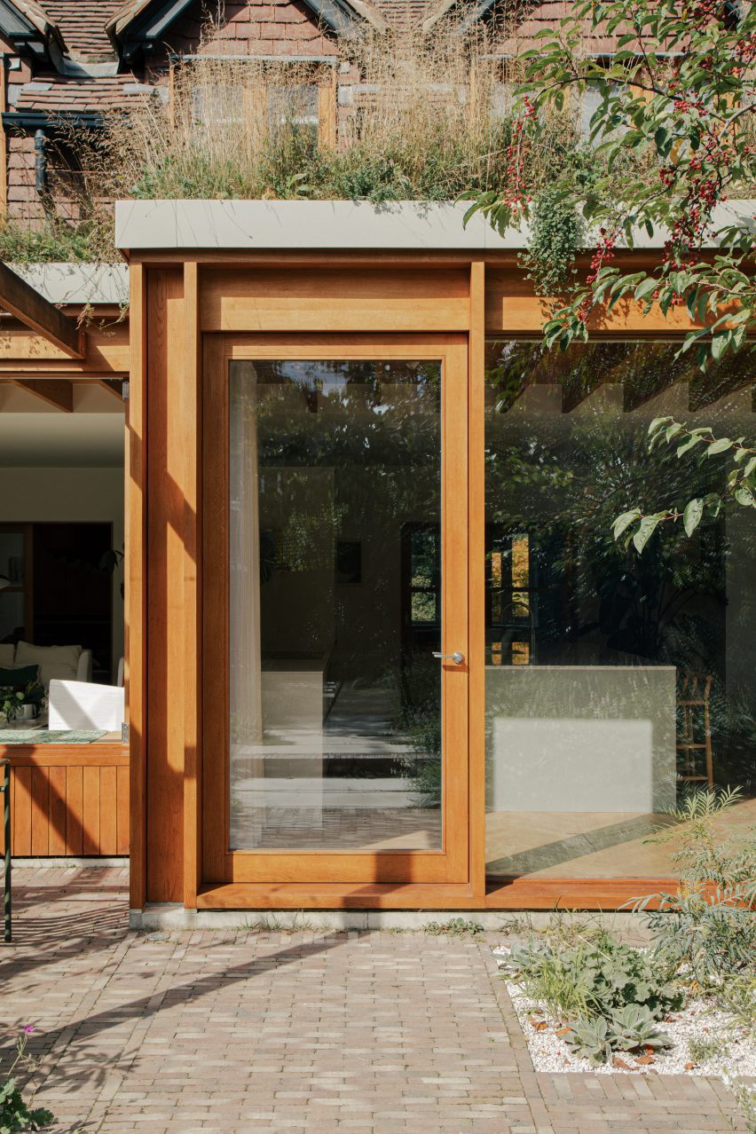 Newton Park Place by ROAR