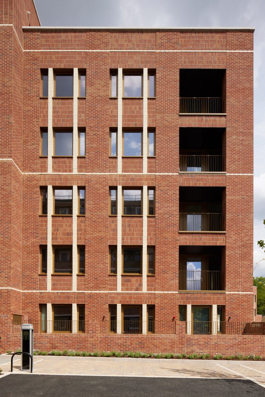 Rowan Court by Satish Jassal Architects
