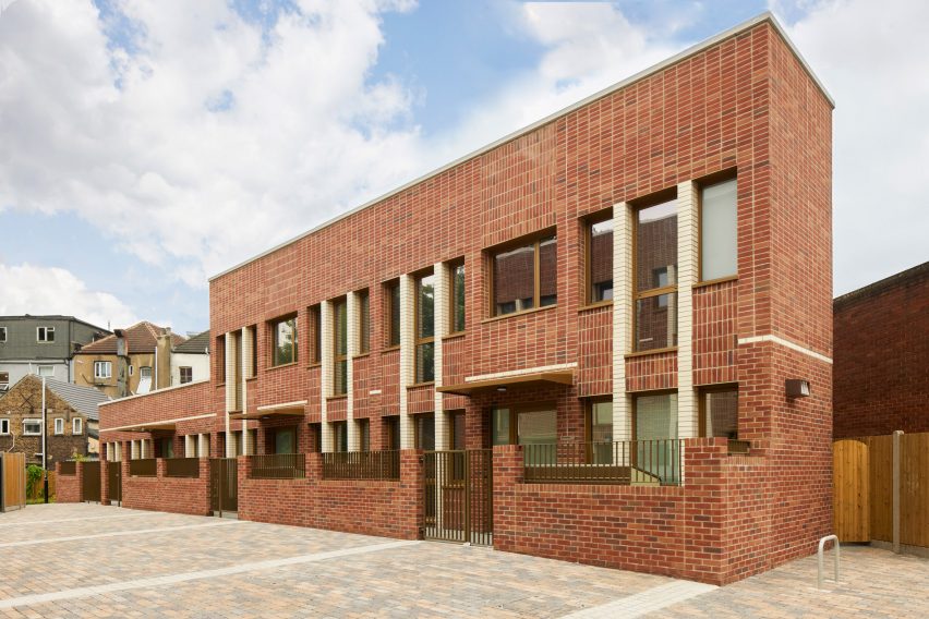 Rowan Court by Satish Jassal Architects