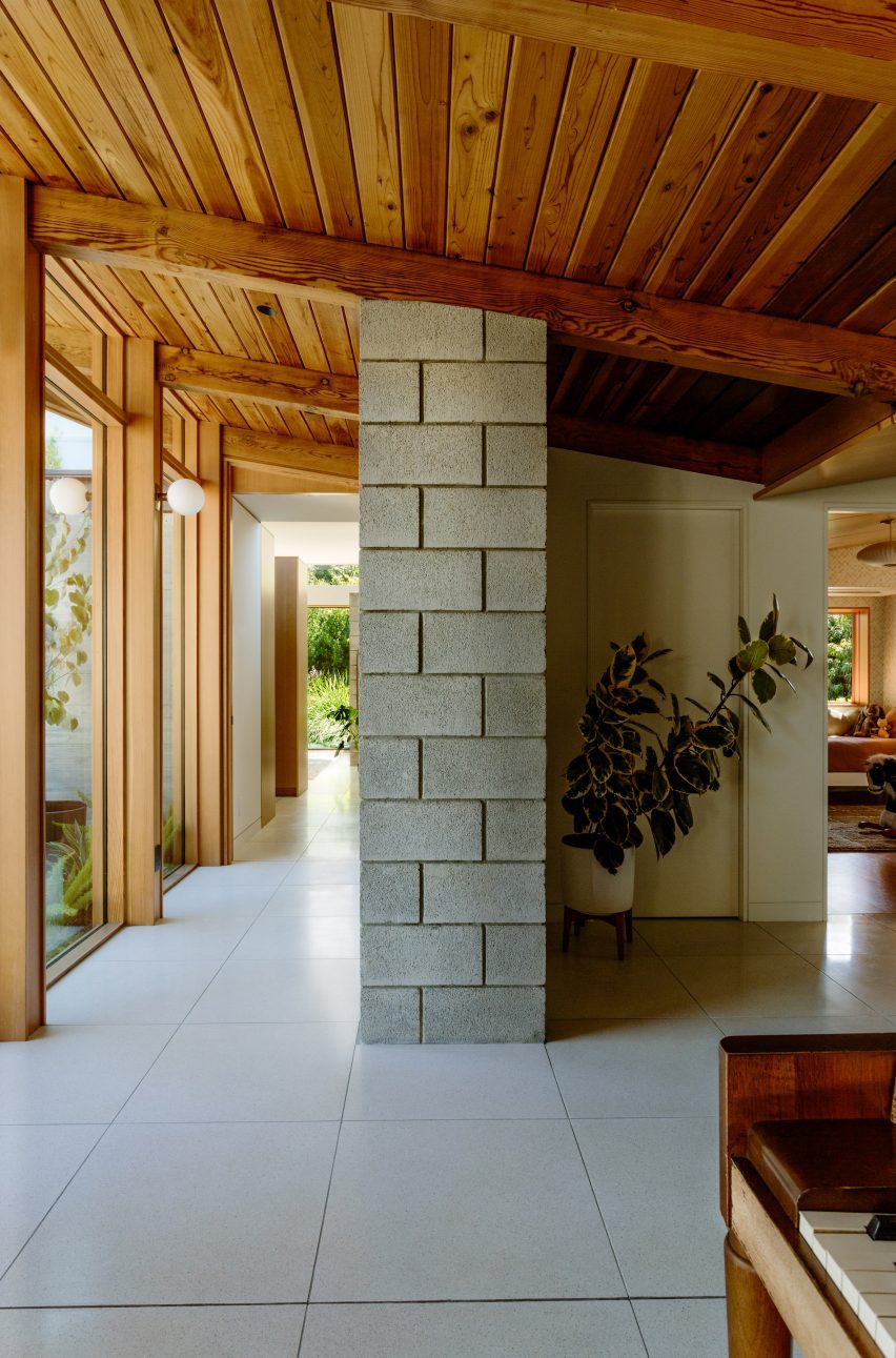 Green House by Schwartz and Architecture