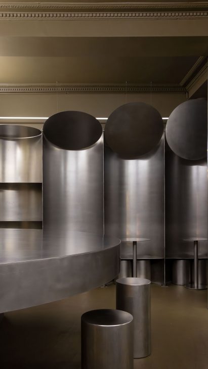 Stainless steel rounded furniture