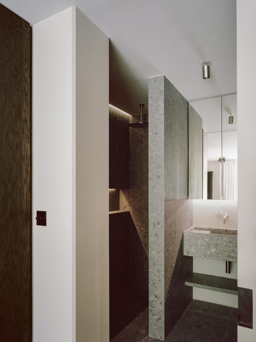 BR House by Studio Hallett Ike