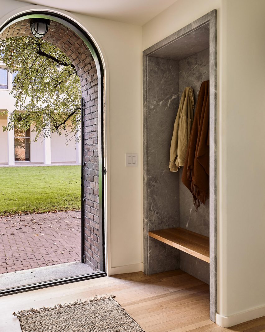 Society Hill Residence by TBo