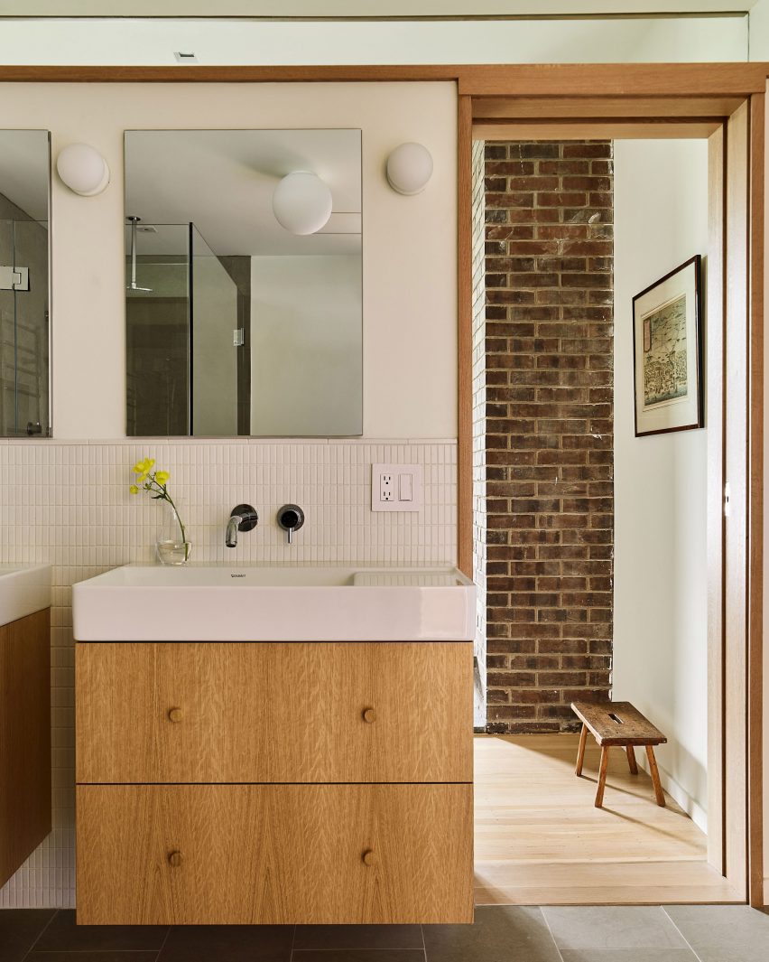 Society Hill Residence by TBo