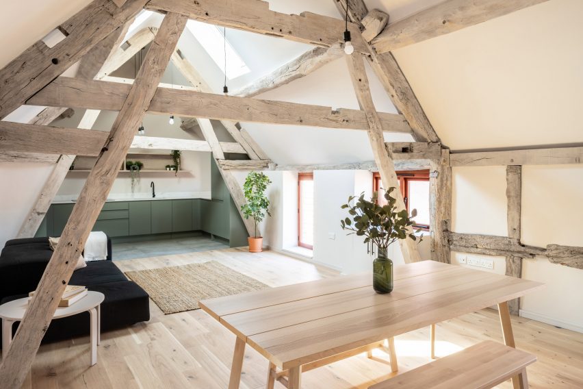 The Parks barn conversion by Stolon Studio